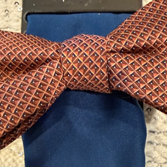 Alfani Burgundy and Navy Pocket Square Set - Picture 4 of 5